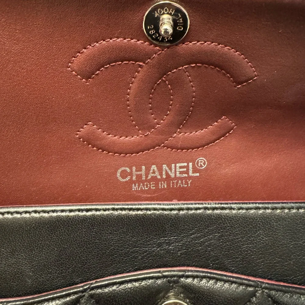 Chanel Classic Black Quilted Crossbody Bag* - Picture 5 of 16